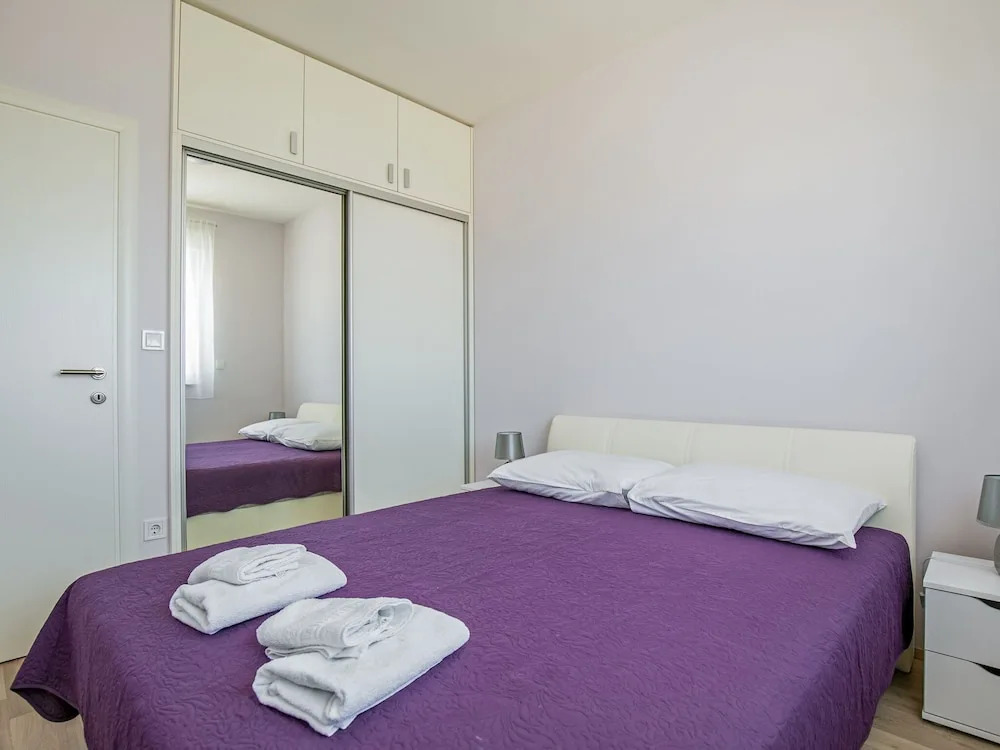 New Modern Apartment With Private Terrace Near the Beach