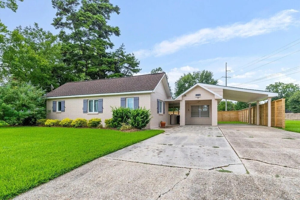 Updated 1-bedroom House in Baton Rouge