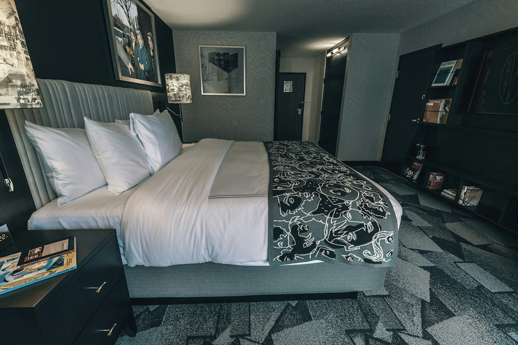 Saint Kate - The Arts Hotel