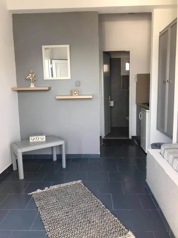Elenis Studios&Apartments