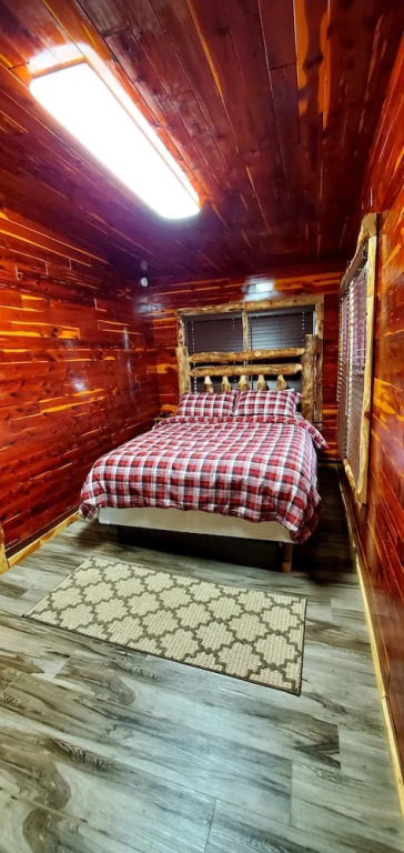 Log Cabin Inn