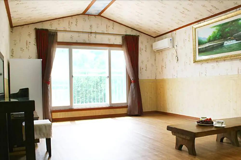 Pocheon Forest Happy Village Pension