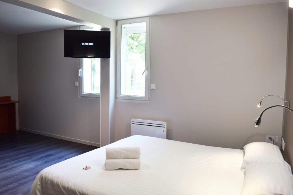 Brit Hotel Reims La Pompelle