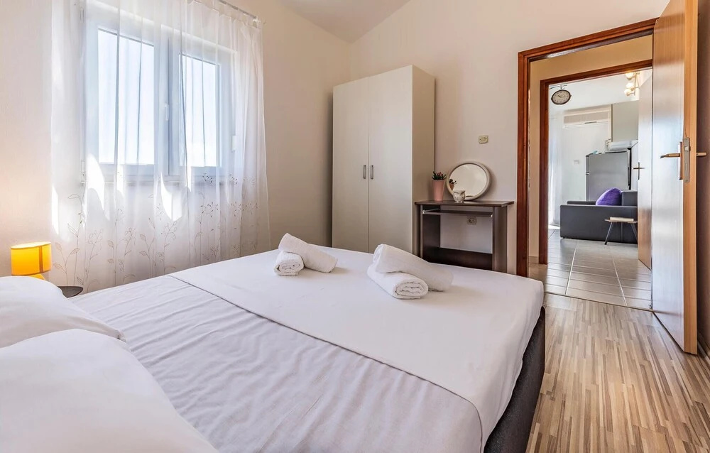 Stunning Apartment in Liznjan With 2 Bedrooms and Wifi