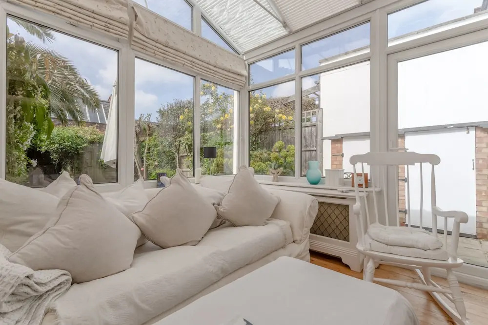 3 Bedroom Family House With Garden