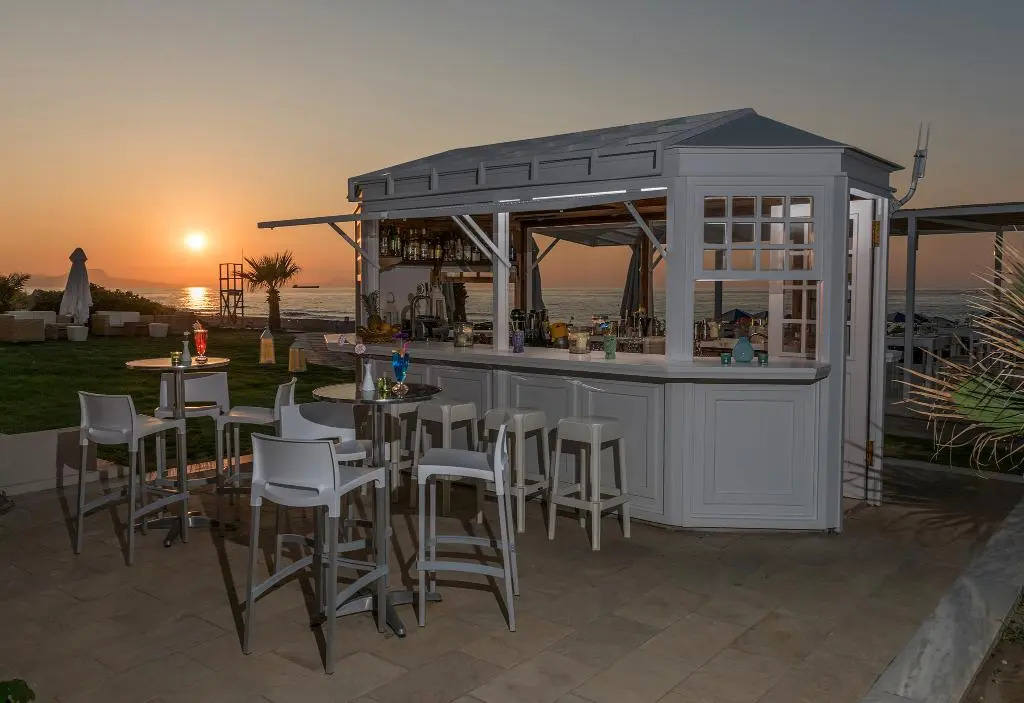 Iperion Beach Hotel