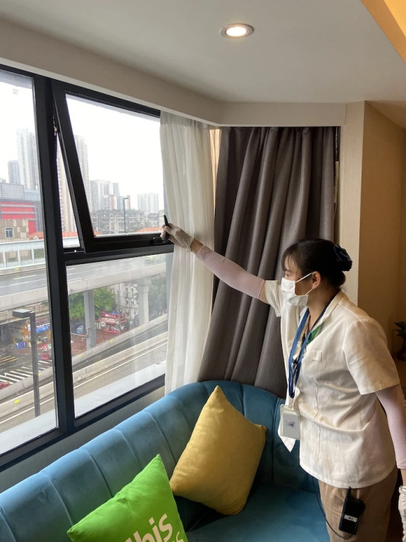 Kaigaosi Hotel (Guangzhou Railway Station Subway Station Baima Clothing City)