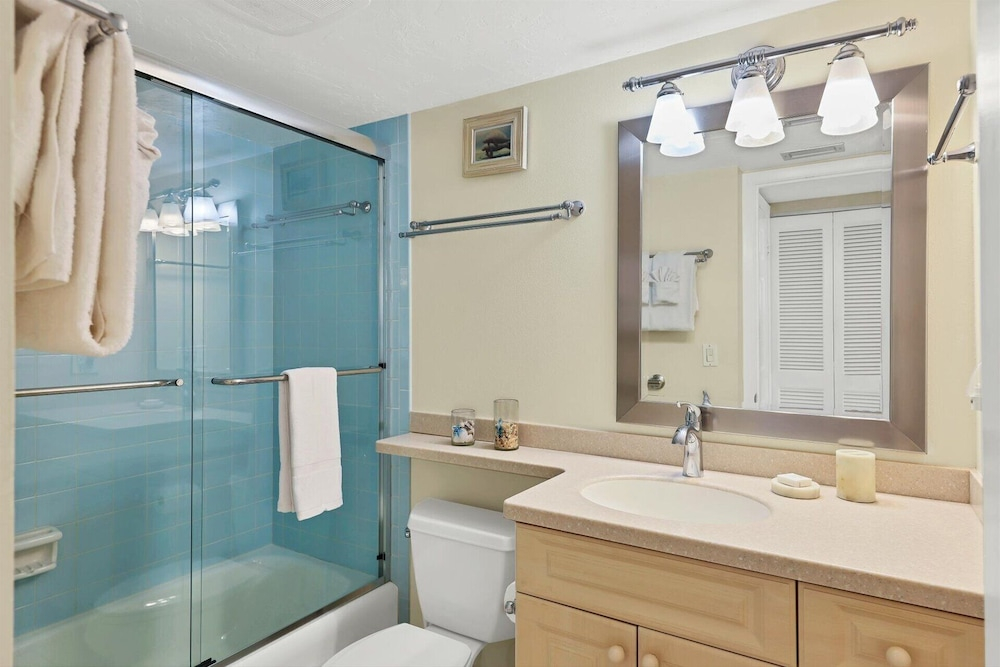 Anchorage Resort 5th Floor 2 Bedroom Condo With Beach Access 0888