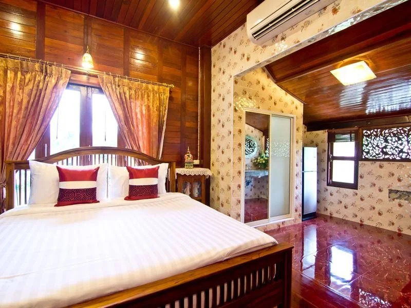 Bueng Bua Thong Resort