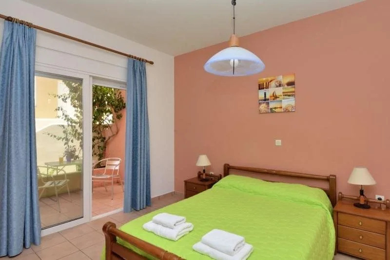Epavlis Apartments