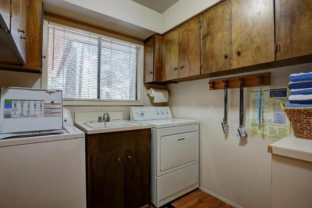 6 Otter-HOT Tub-3BR/2BA