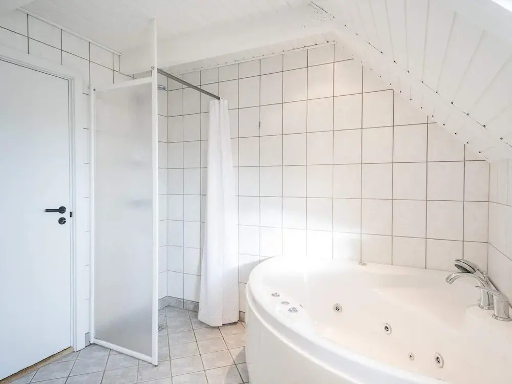 6 person holiday home in Hvide Sande