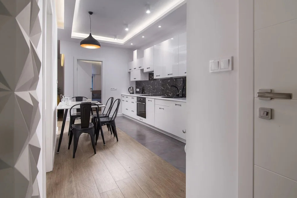 Marina Apartments