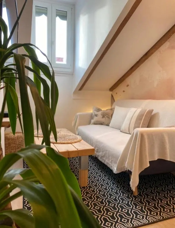 Lovely 1 Bedroom Apartment - Heart of Nice