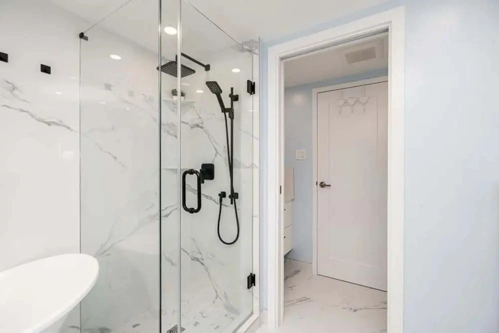 Convenient Downtown Flat