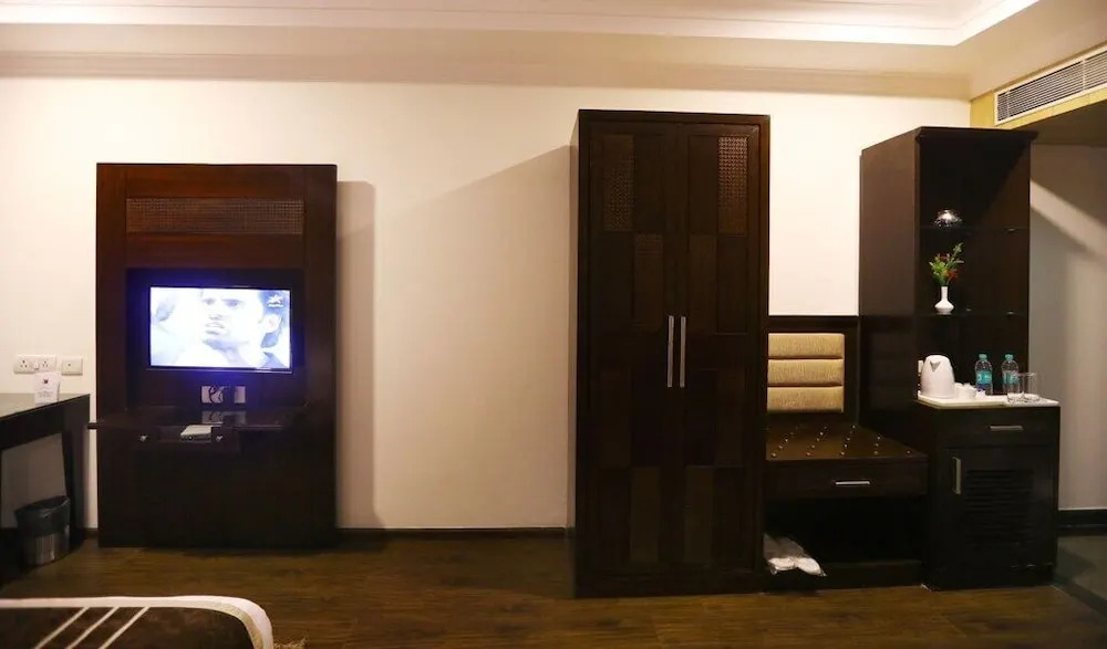 Clarks Inn Suites