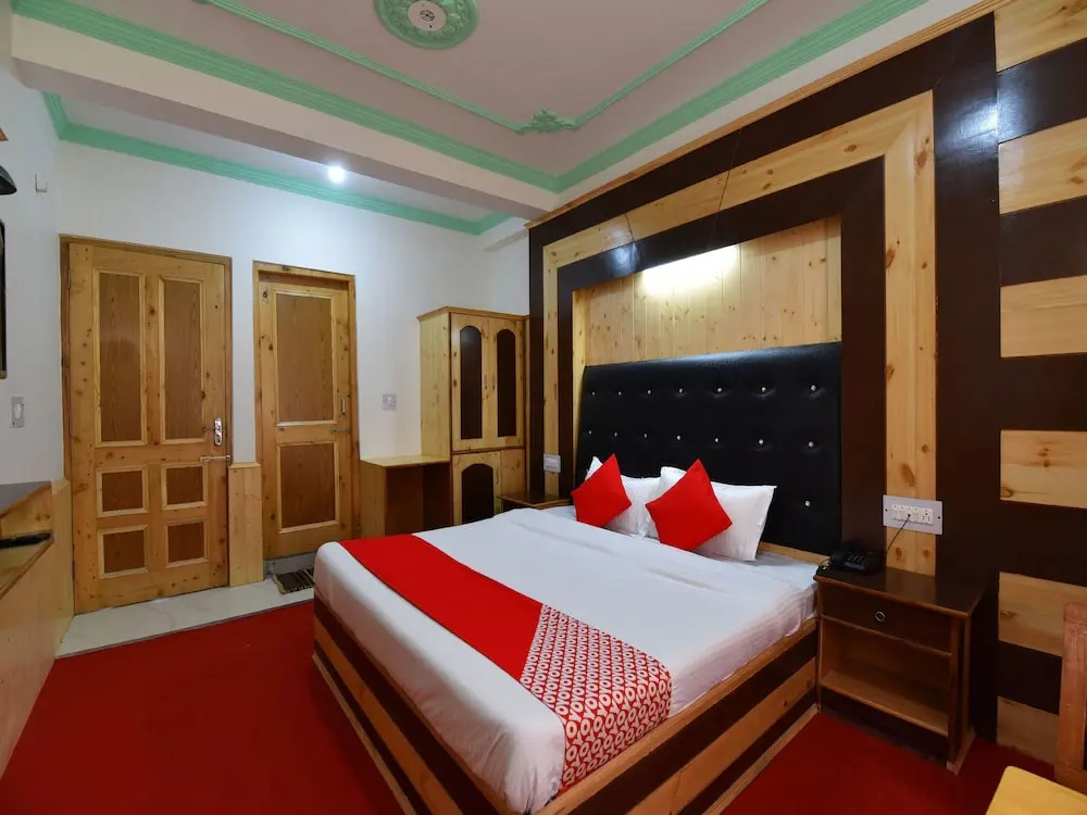 OYO 8648 Kyipo Khang Cottage BnB