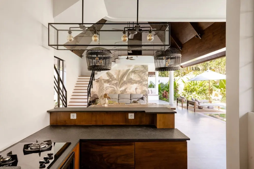 Exclusive Villas Complex, 8 BR, Canggu With Staff