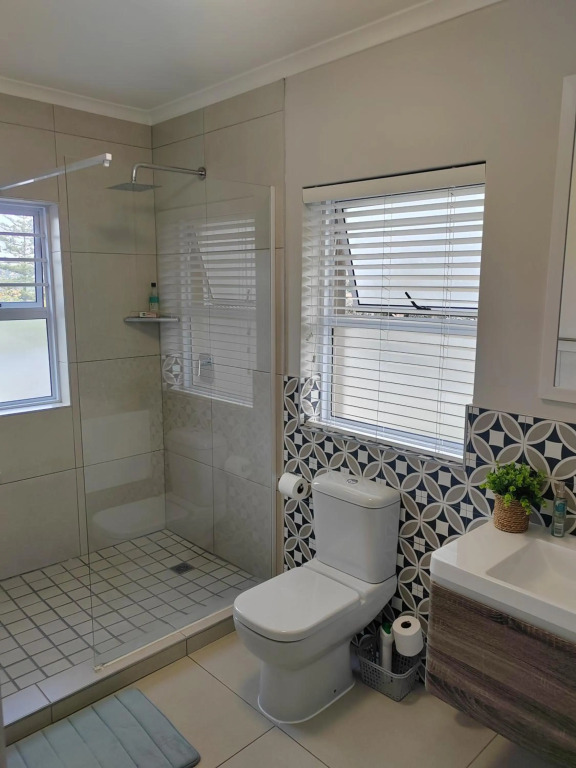 Leafy Retreat Kenridge Trendy