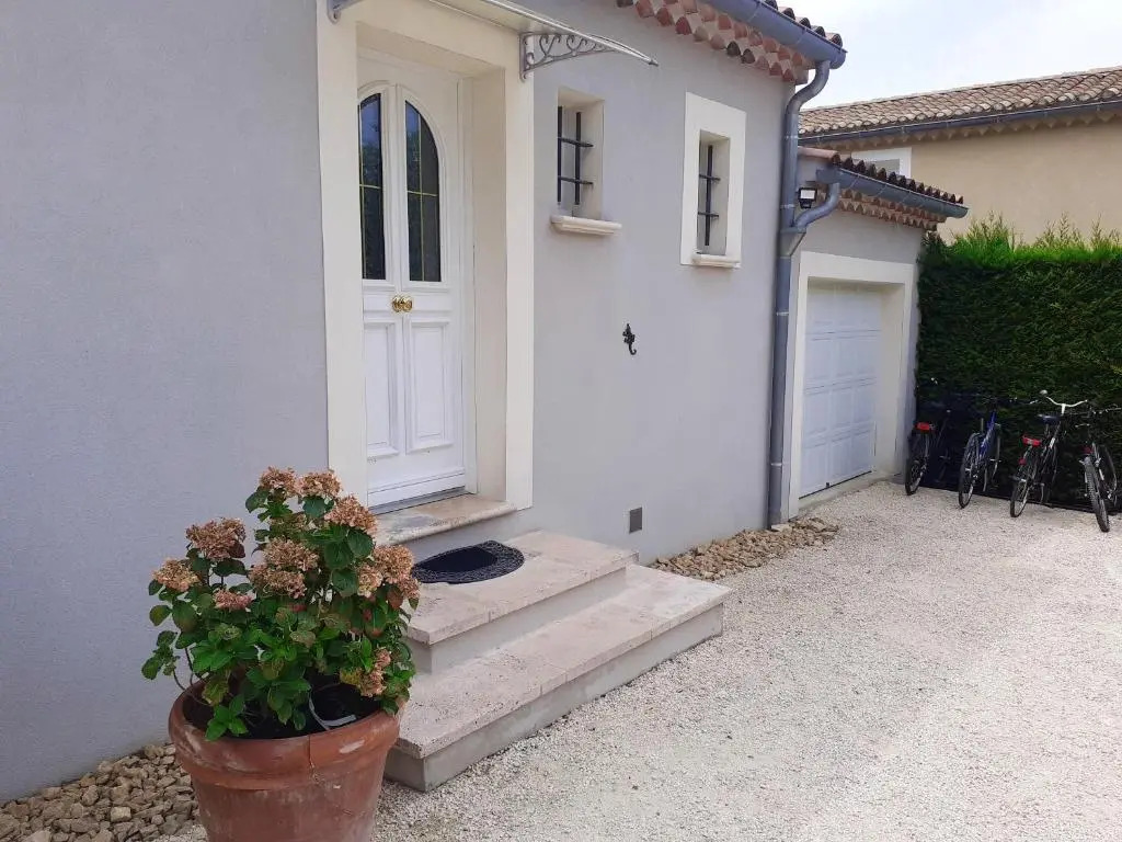 Villa accueillante à Colonzelle avec piscine privée