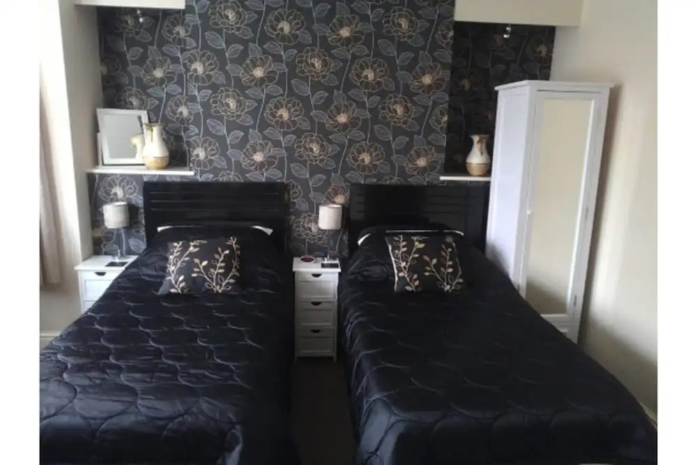 Grove Guest House