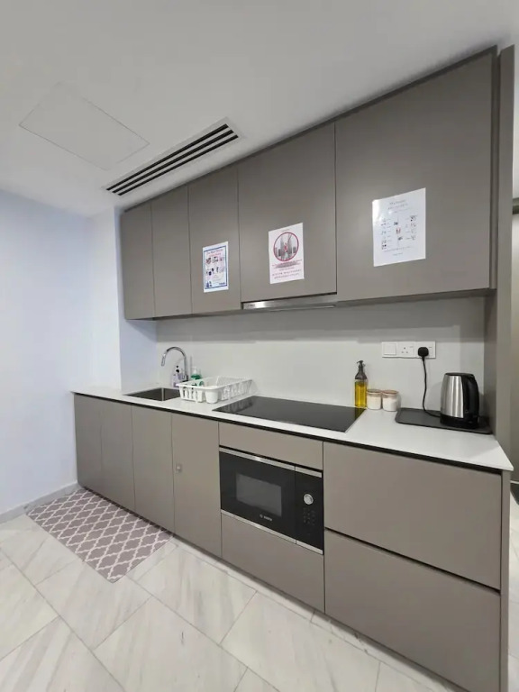 Eaton KLCC By Comfort Stay