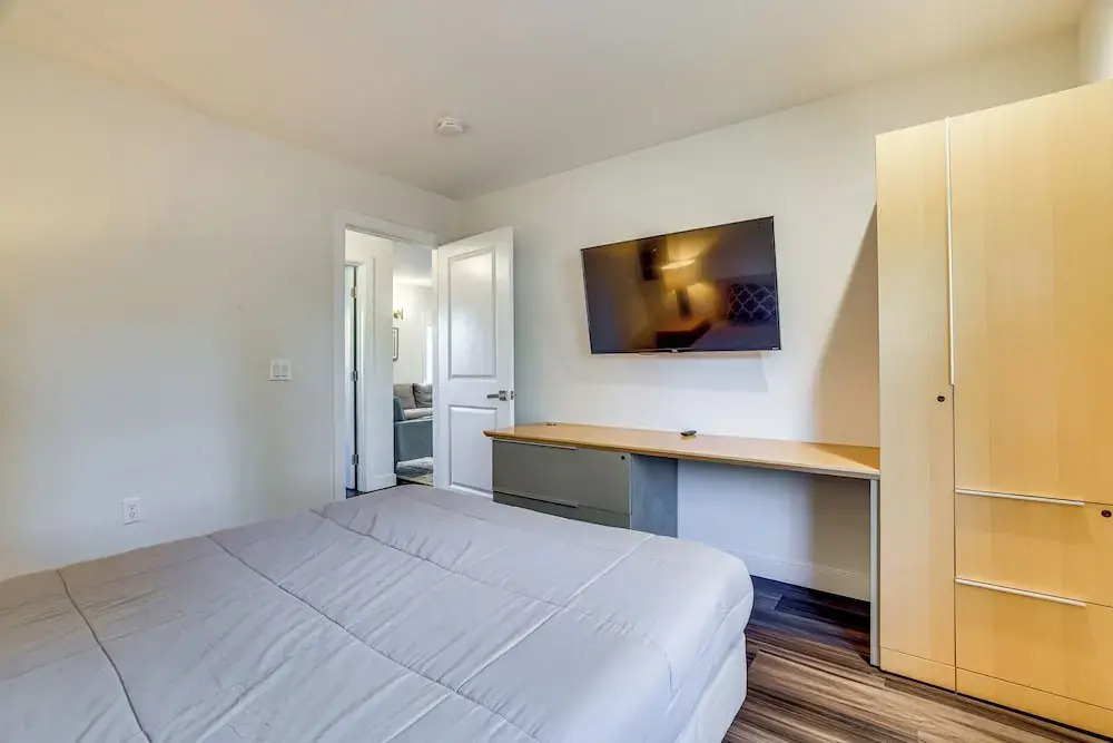 Pet-friendly Group Getaway 12 Mi to Camelback Mtn!