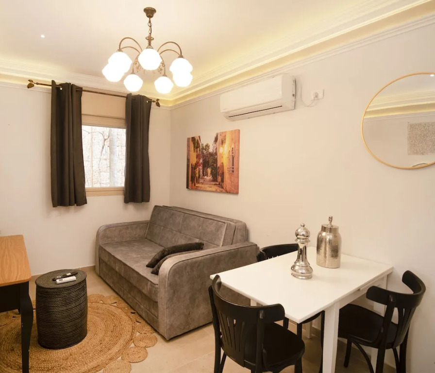 Tish ApartHotel
