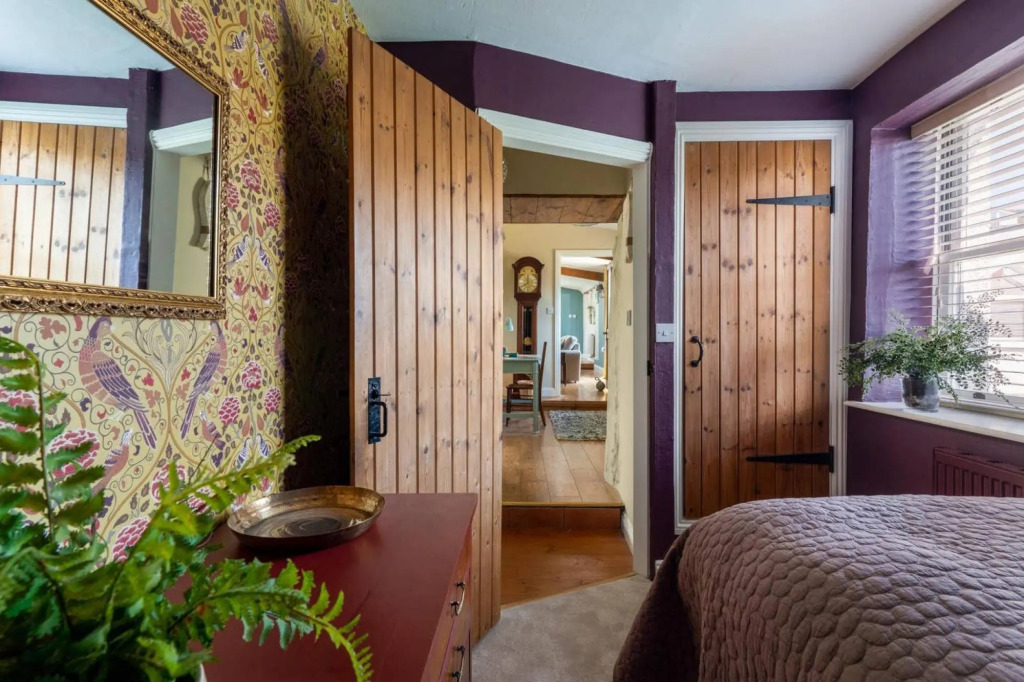 The Cottage - Characterful, coastal family home