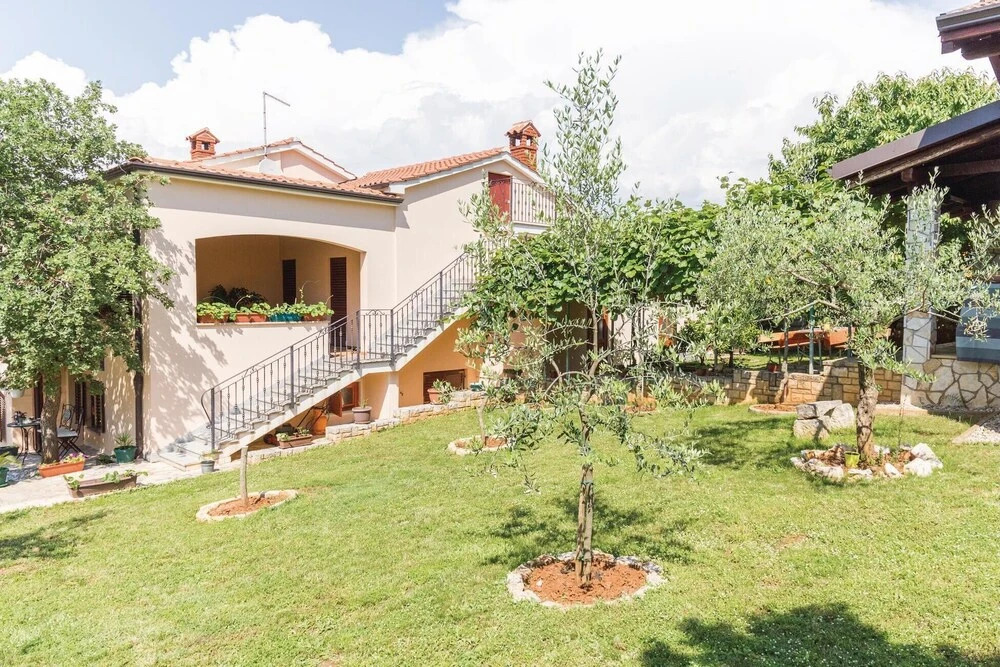 Nice Home in Radmani With Wifi and 2 Bedrooms