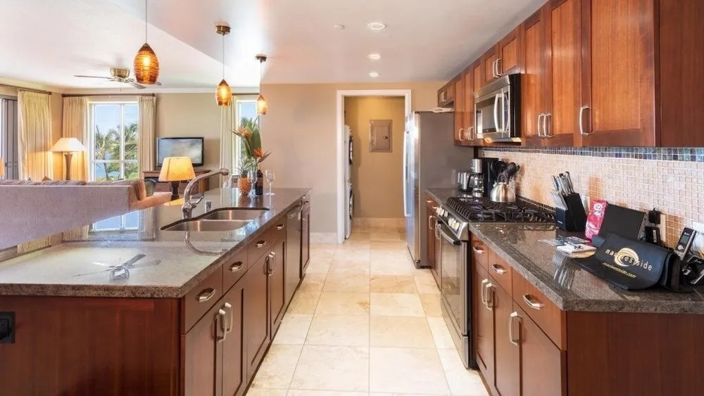 Maui Westside Properties: K301 Amazing 2 Bed W/bbq 2 Bedroom Condo