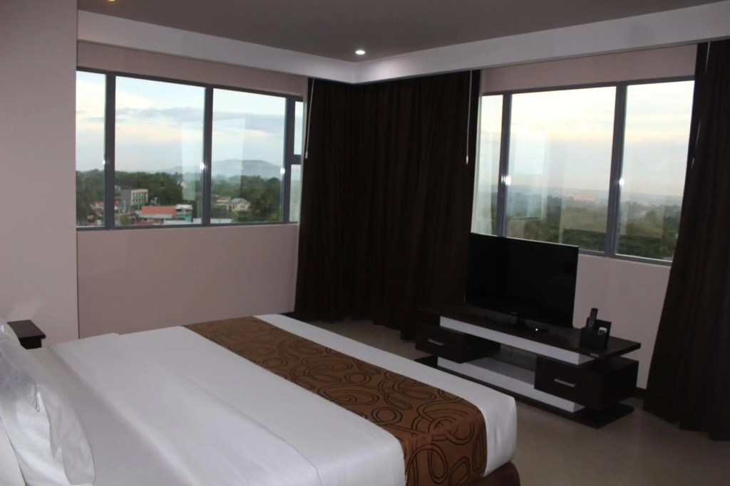 Kew Hotel Tagbilaran
