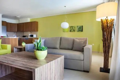 Aparthotel 5 Stars Karavomylos