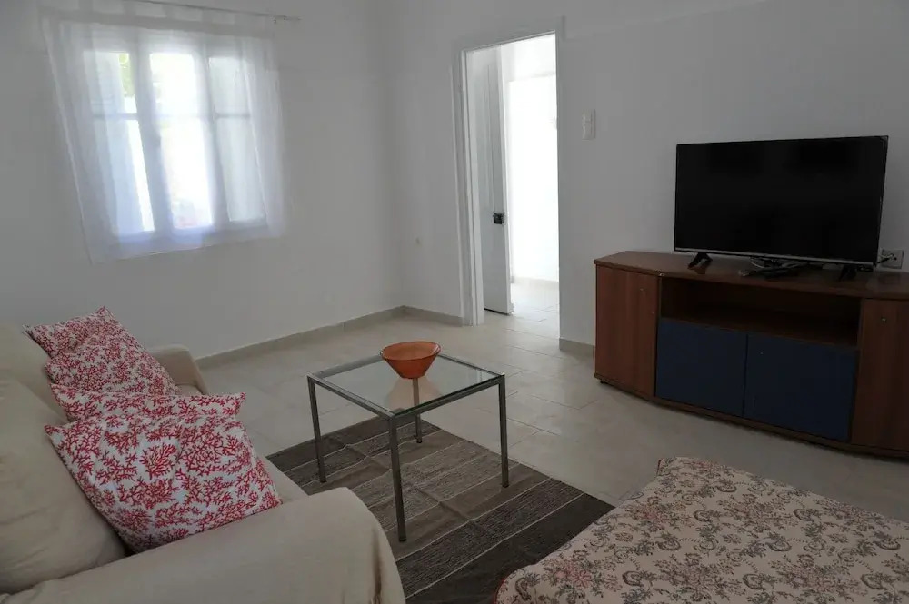 2 Bedrooms Holiday House, Kalymnos, Greece