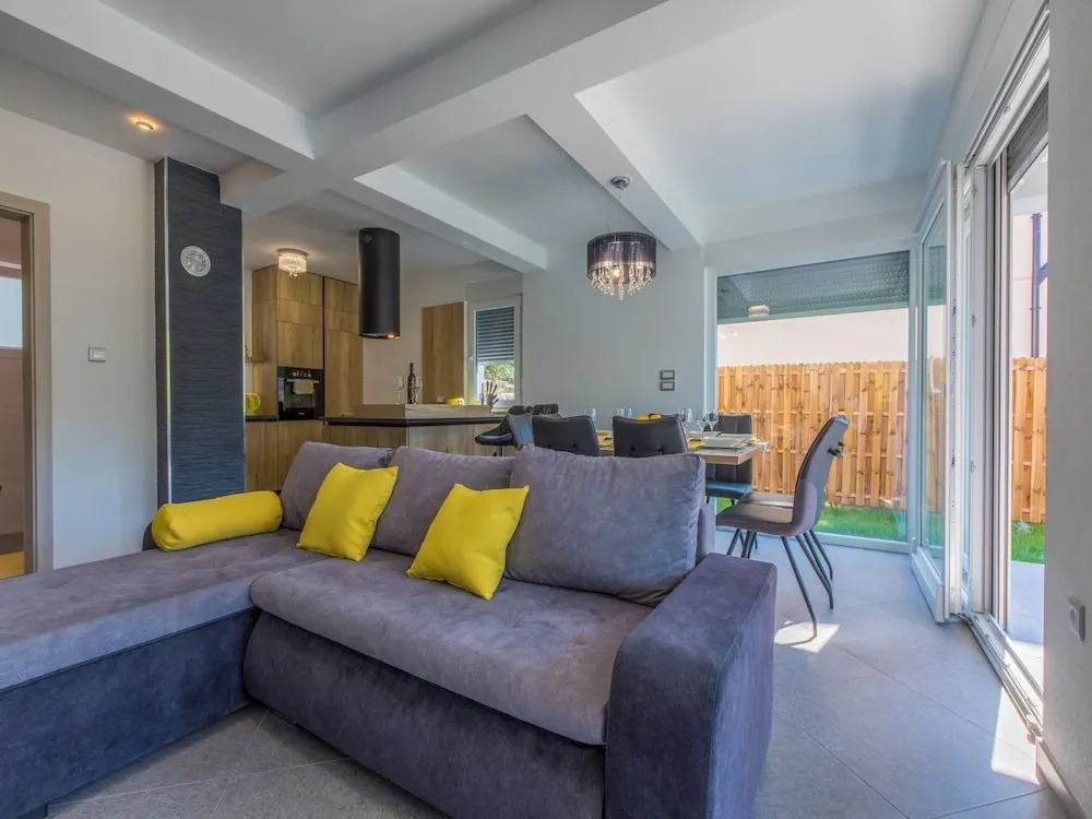 House Villa Solaris