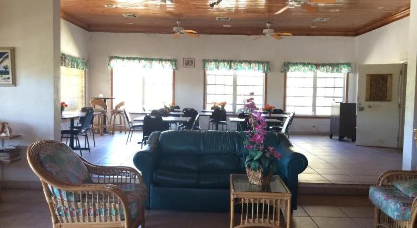 Surfers Manor