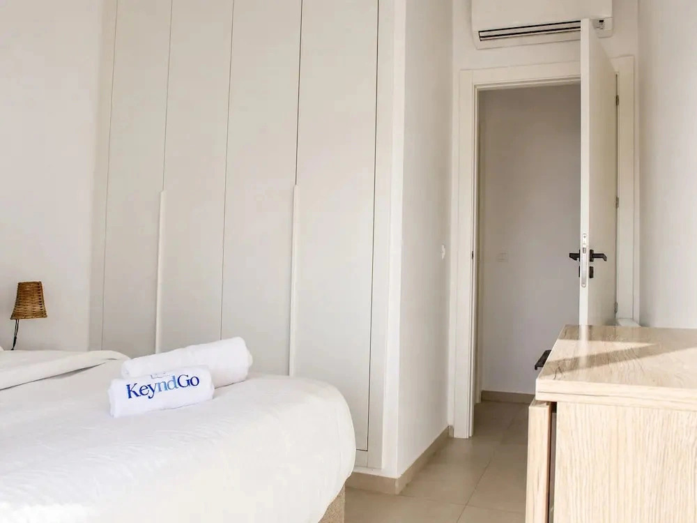 Elegant 2-bedroom Apartment in La Marsa, Tunisia
