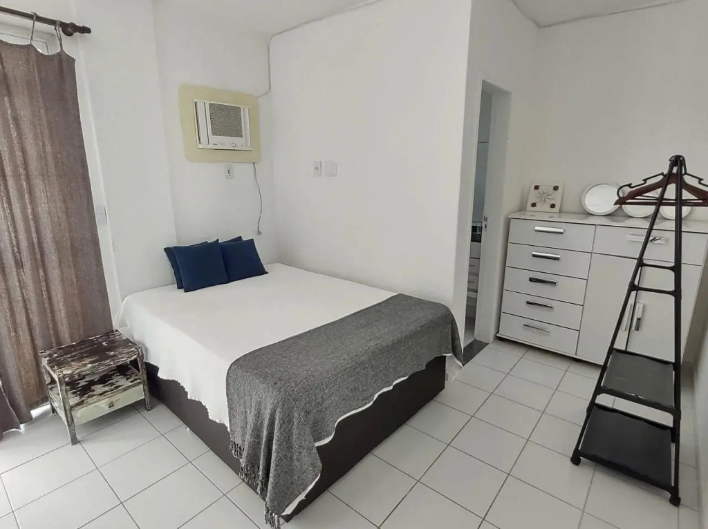 Apartamento Com 2 Dormitórios Para Locação Temporada, Enseada Azul Es