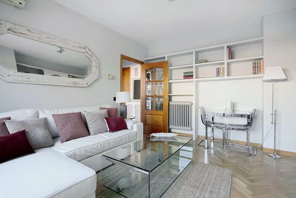 Beautiful Penthouse Recently Renovated 4pax, Delicias Terrace