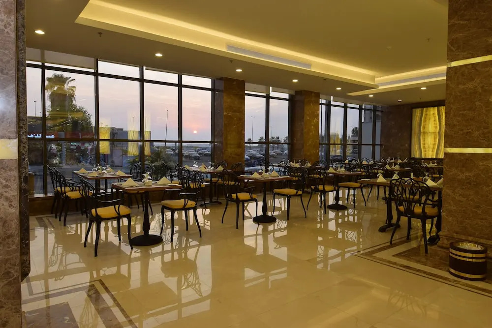 Salsabil Hotel by Warwick  Al Corniche