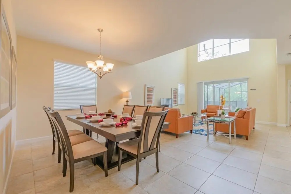 Paradise Palm 5 Bedroom Home