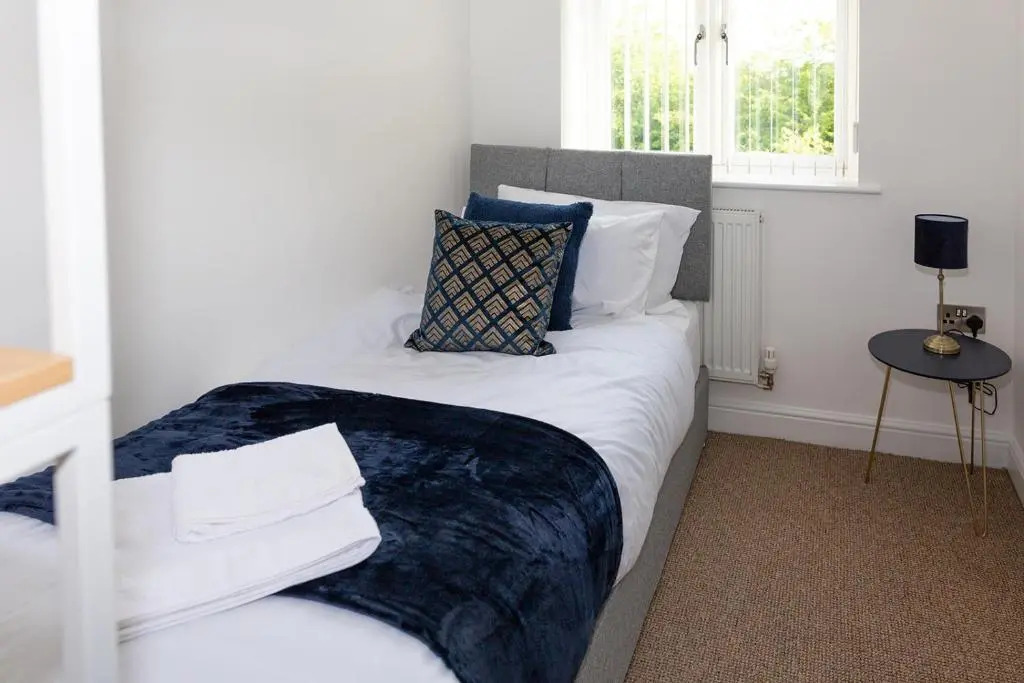 New & Spacious & Contractors & Leisure & Free Parking