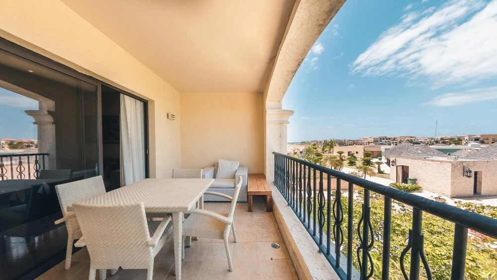 Charming Fishing Lodge w Pool View C42