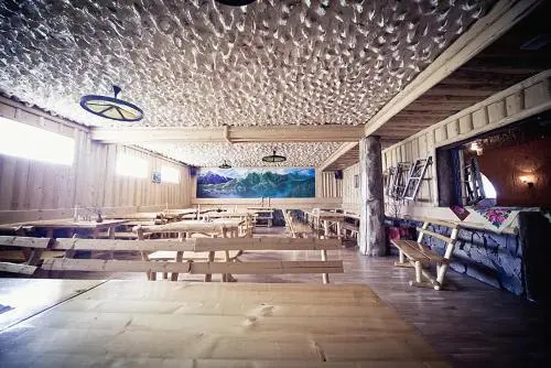 Grota zbójnicka apartament i pokoje