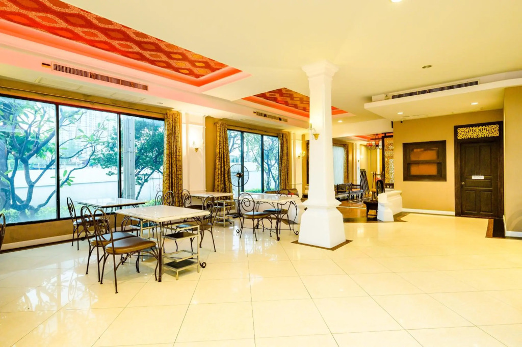 RedDoorz Plus Reun Rattana Rattanathibet