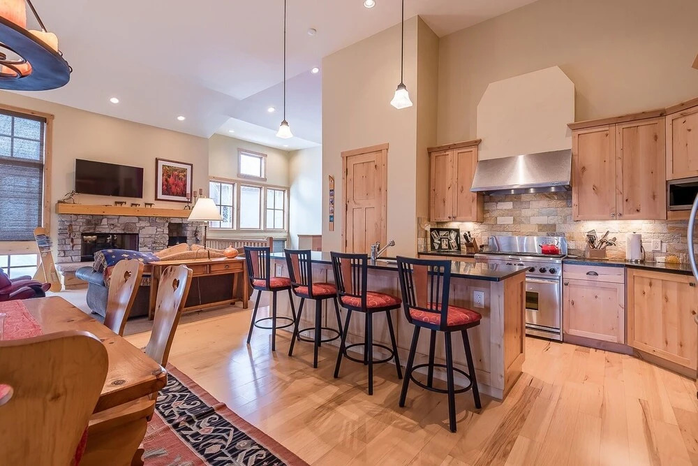 Angani Way Town102 - 3 Br Condo
