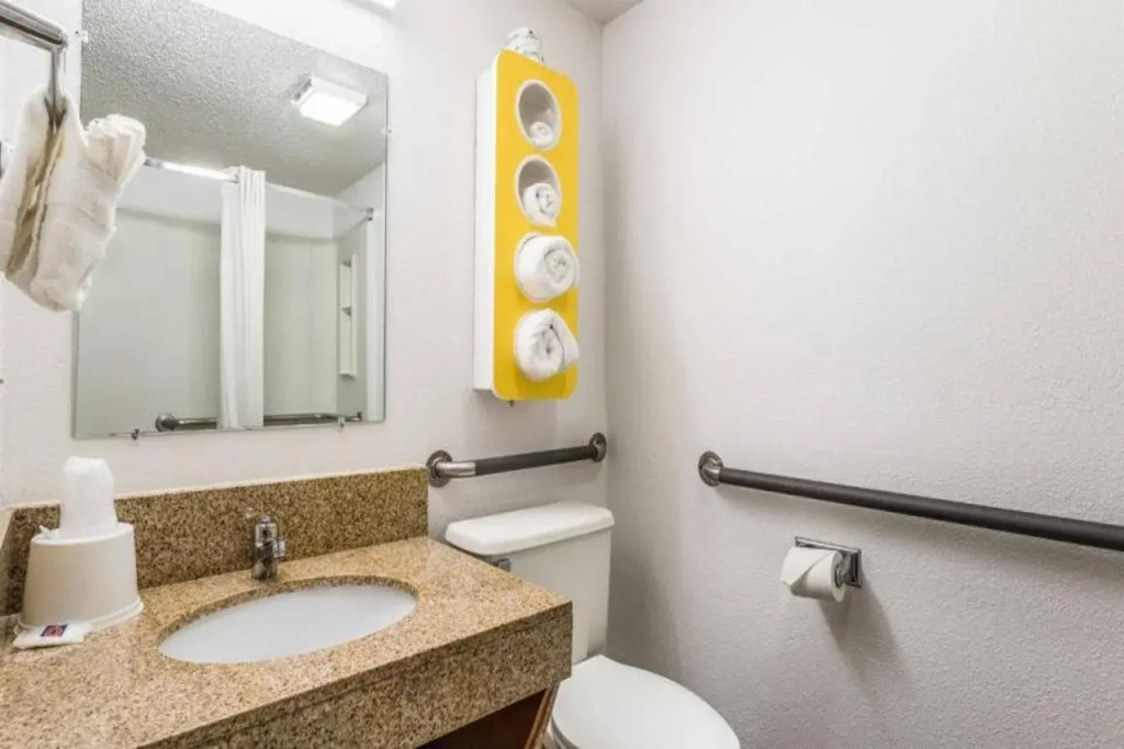Motel 6-Elk Grove Village, IL