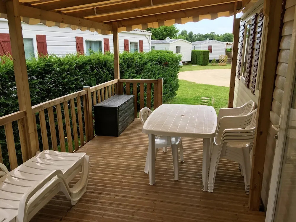 Bungalow With 3 Bedrooms in Les Mathes, With Shared Pool, Enclosed Garden and Wifi - 2 km From the Beach