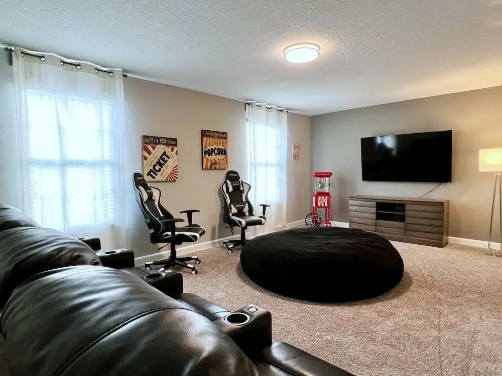 Beautiful 8br 5 Bath Resort Home With Game Room-15 8 Bedroom Villa by Redawning