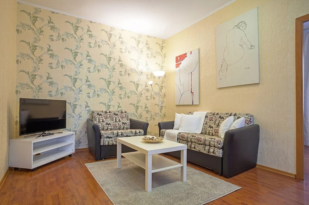 LuxApartments Lyusinovskaya street 48-50